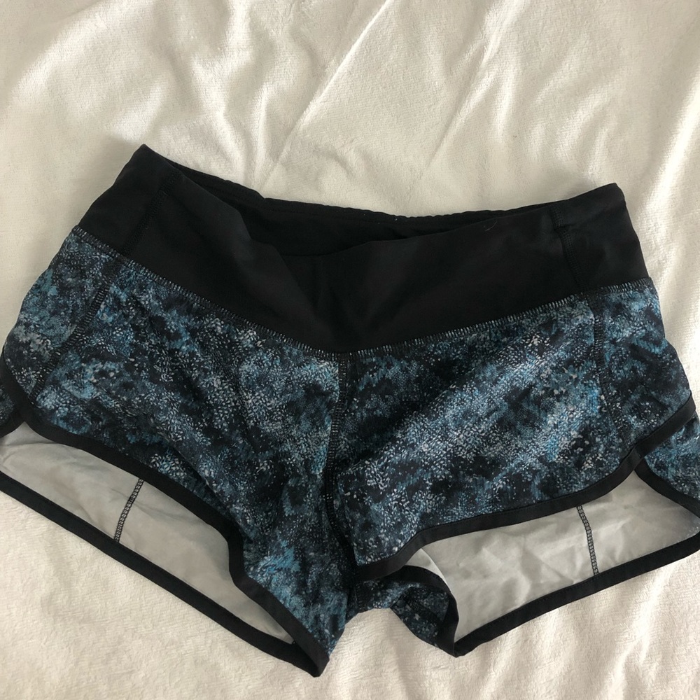 Multicolored lululemon short
